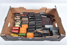 A QUANTITY OF UNBOXED ASSORTED HORNBY DUBLO FREIGHT ROLLING STOCK, all in playworn condition with