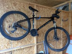 A FORME CURBAR 4 BICYCLE, with an 18'' frame, 21 gears, condition report: rear gear and chain rusty,