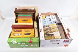 A COLLECTION OF BOXED CORGI AND LLEDO DIECAST MODELS, to include boxed Corgi Cameo Collectibles
