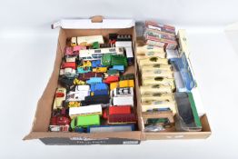 A COLLECTION OF BOXED AND LOOSE CORGI, DINKY LESNEY AND LLEDO DIECAST MODEL VEHICLES, to include a