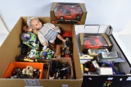 AN ASSORTMENT OF BOXED AND LOOSE DIECAST MODELS ALONG WITH LOOSE MOVIE THEMED FIGURES, included in