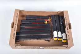 A QUANTITY OF UNBOXED OO GAUGE HORNBY ITEMS, class 43 InterCity 125 HST power car 'Maiden Voyager'