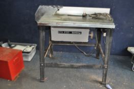 AN ELU SAWKING ETS 3151SITE SAW with parallel guide width 65cm, depth 95cm, bed height 80cm (PAT