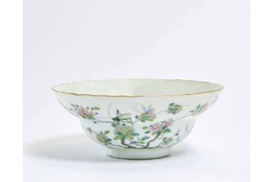 A Chinese famille rose 'grasshopper' ogee-shaped bowl Qing dynasty, Daoguang minyao mark and per... - Image 1 of 4