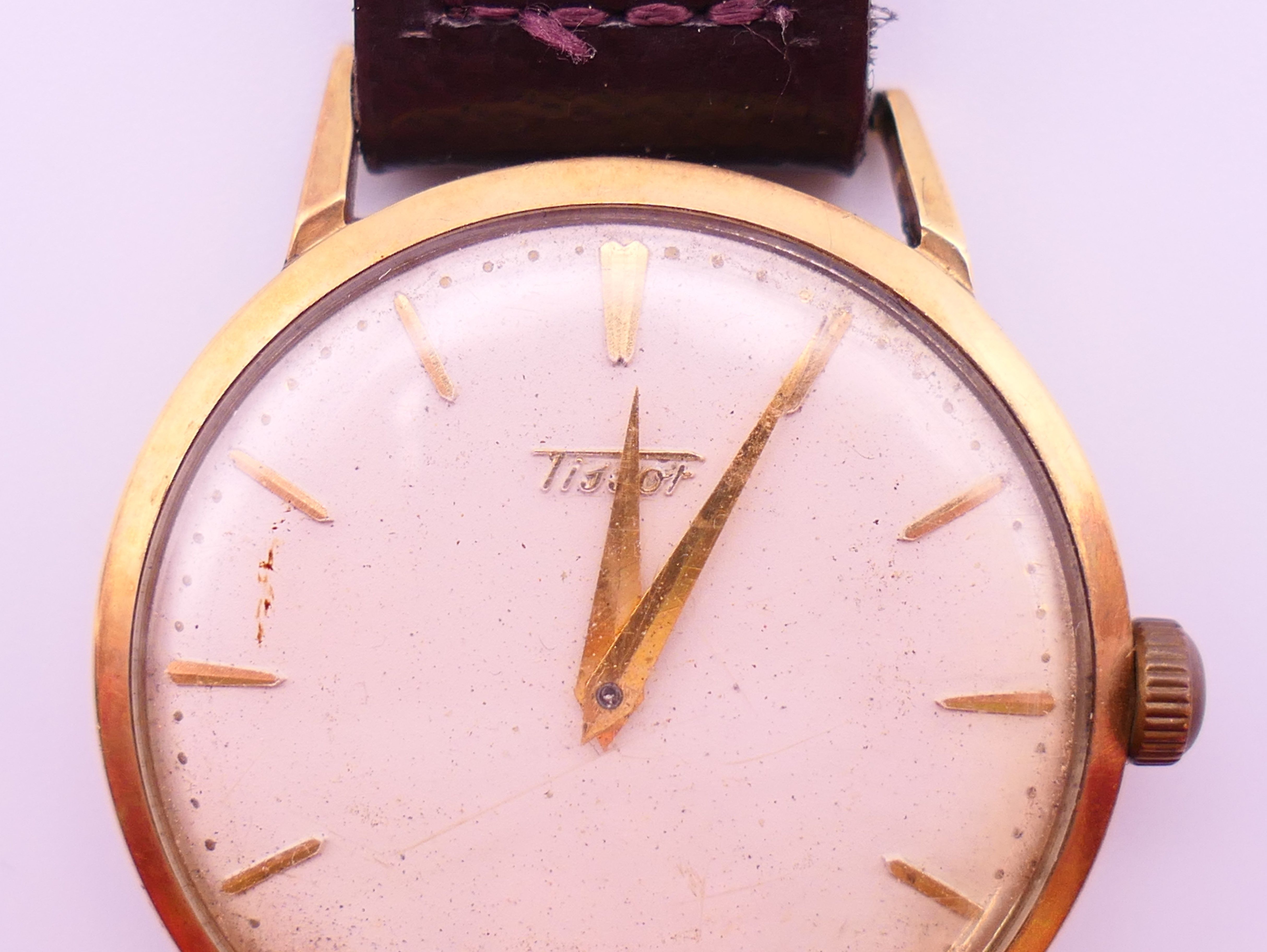 A 9 ct gold Tissot gentlemen's wristwatch. 3.5 cm wide. 30.8 grammes total weight. - Image 2 of 7