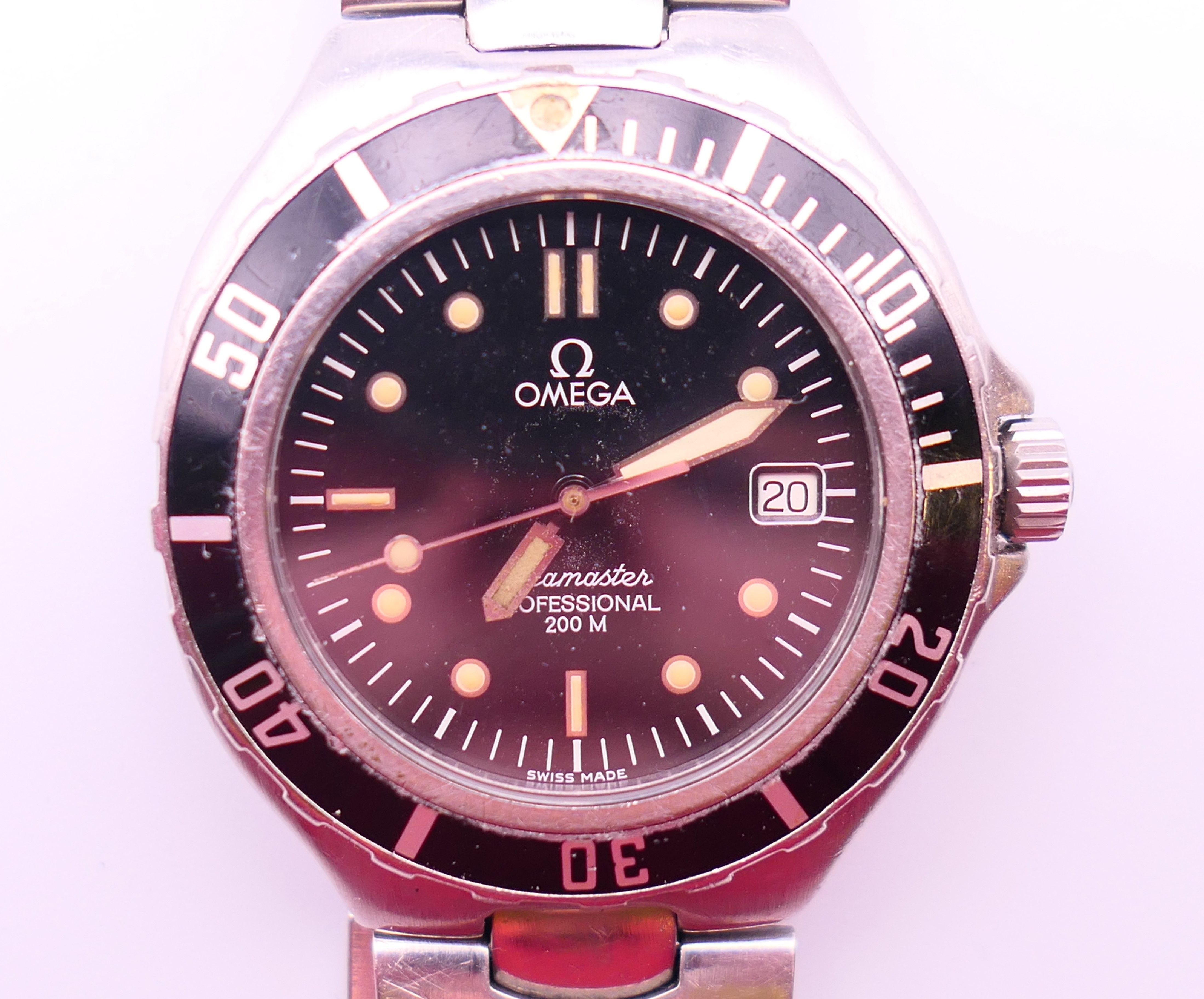 A boxed Omega Seamaster Professional 200M gentlemen's wristwatch. 4 cm wide.