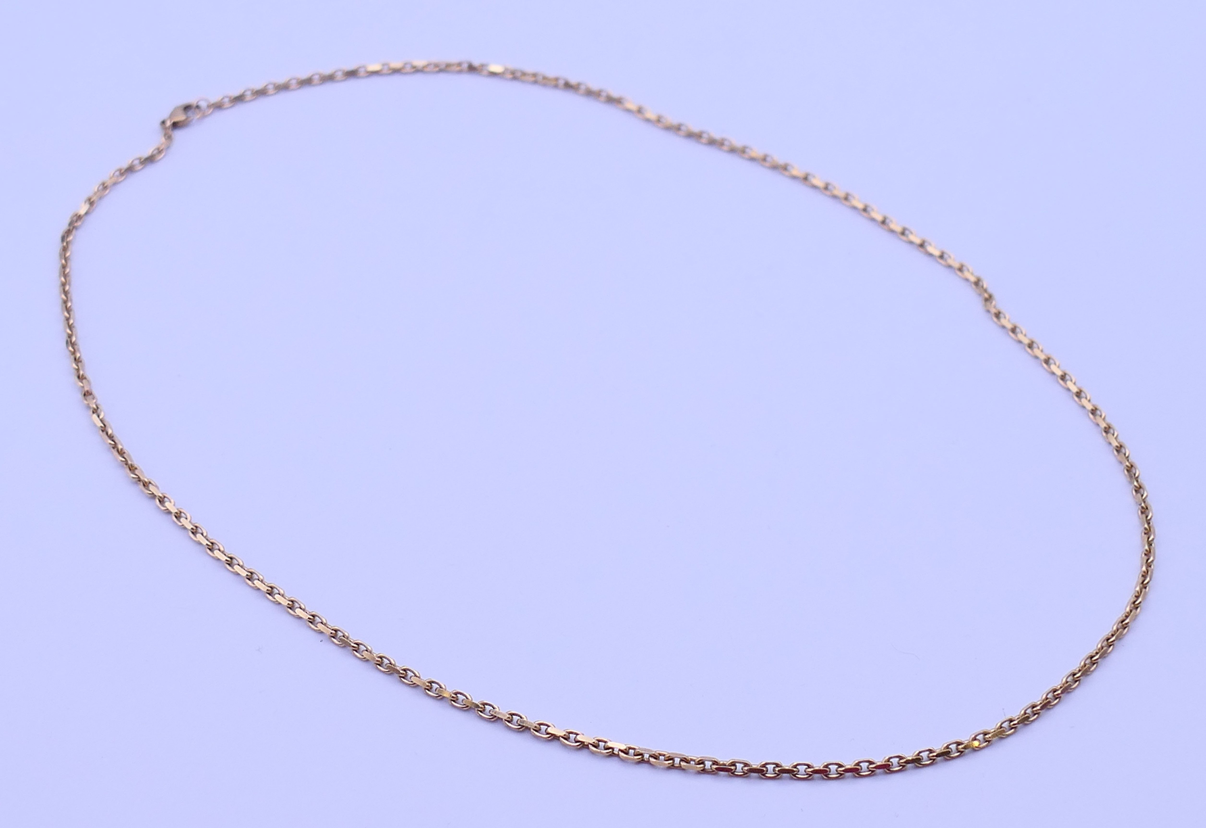 An 9 ct gold necklace. 55 cm long. 11.4 grammes. - Image 4 of 7