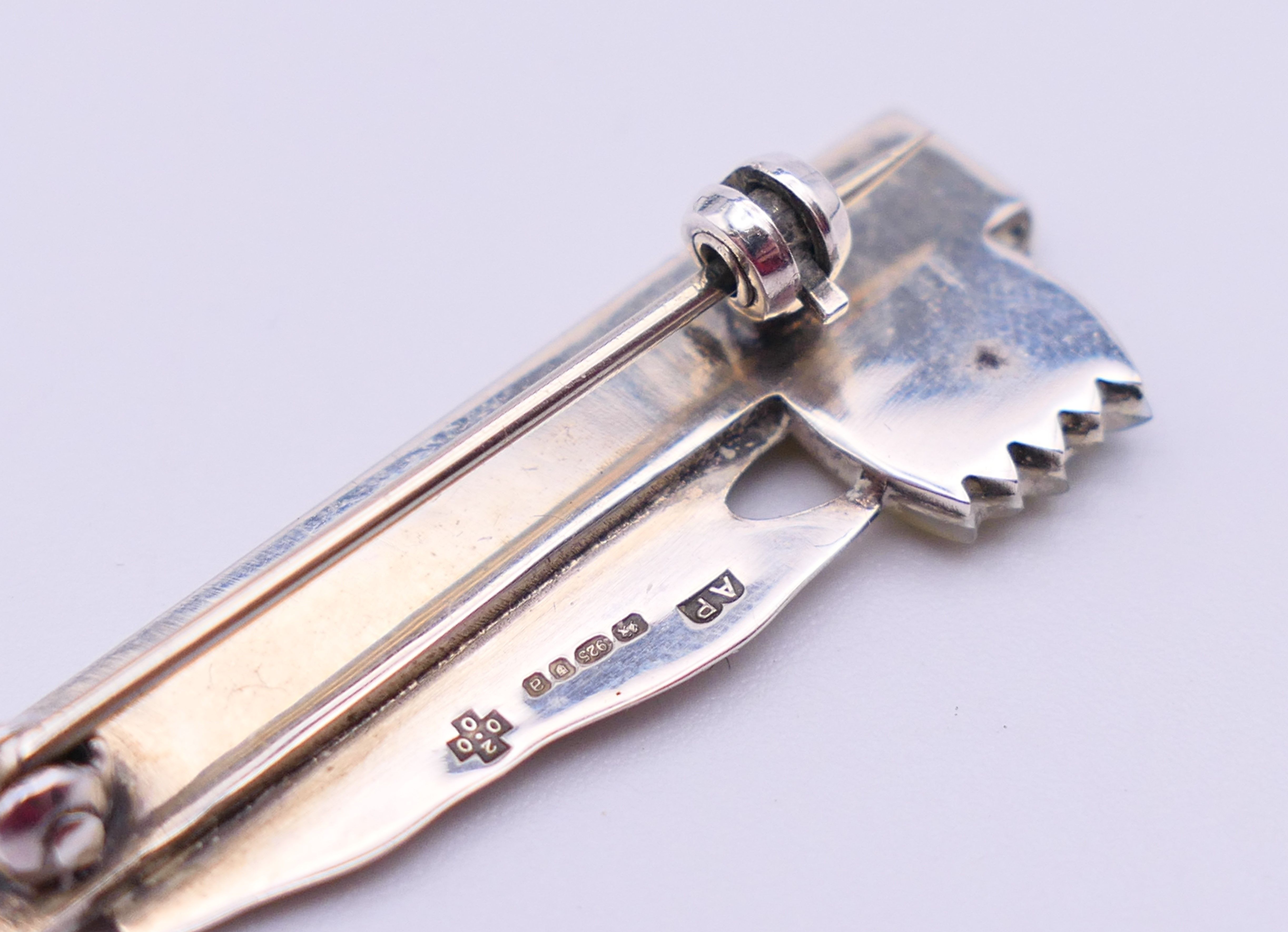 An Ann Powell handmade one-off silver, gold and mother-of-pearl brooch decorated with a lily. 3. - Image 4 of 5