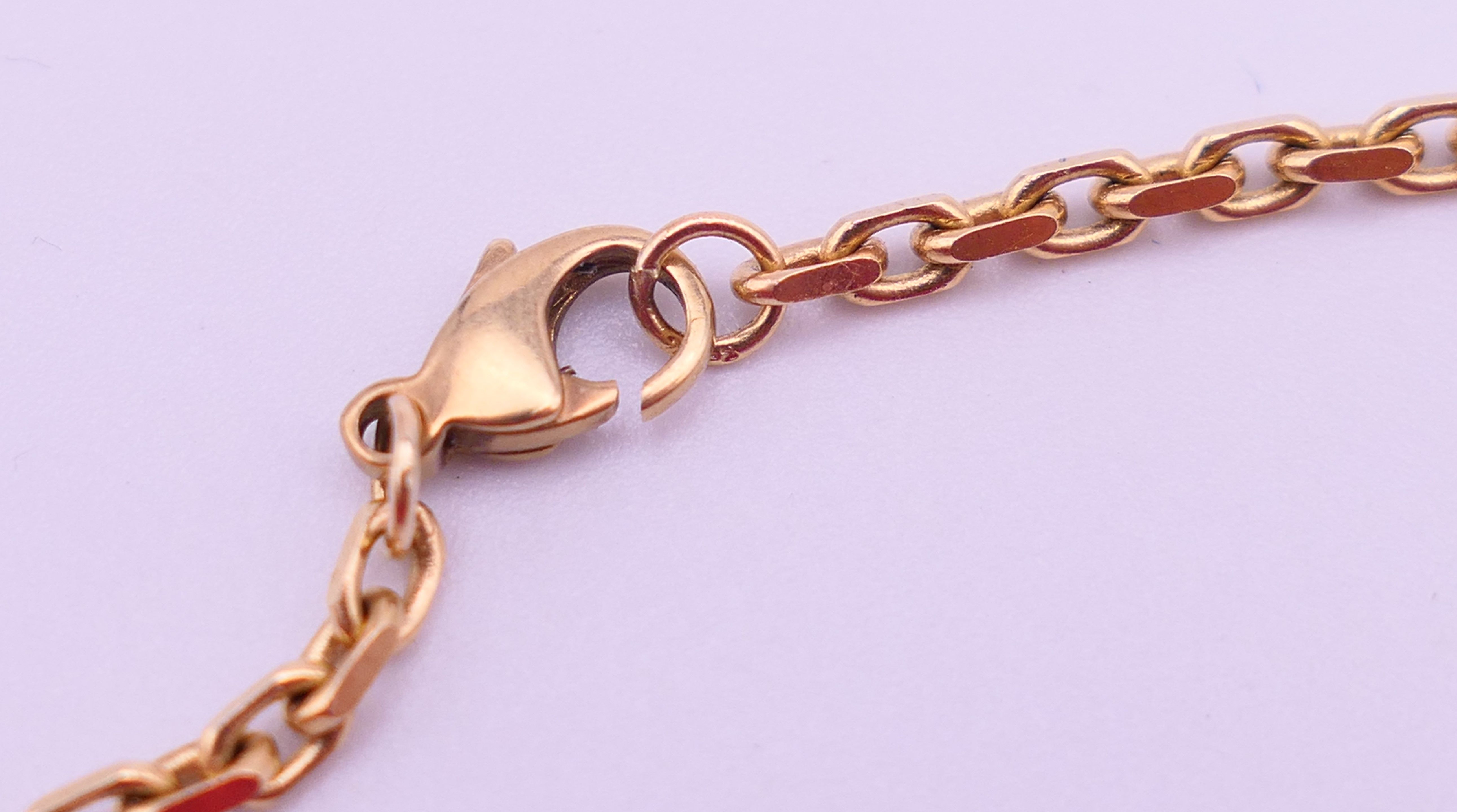 An 9 ct gold necklace. 55 cm long. 11.4 grammes. - Image 5 of 7