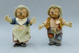 Two vintage Steiff hedgehogs. Each 25 cm high.