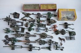 Collection of gun and artillery models, all metal to include Britain's, Astra, Dinky etc., some