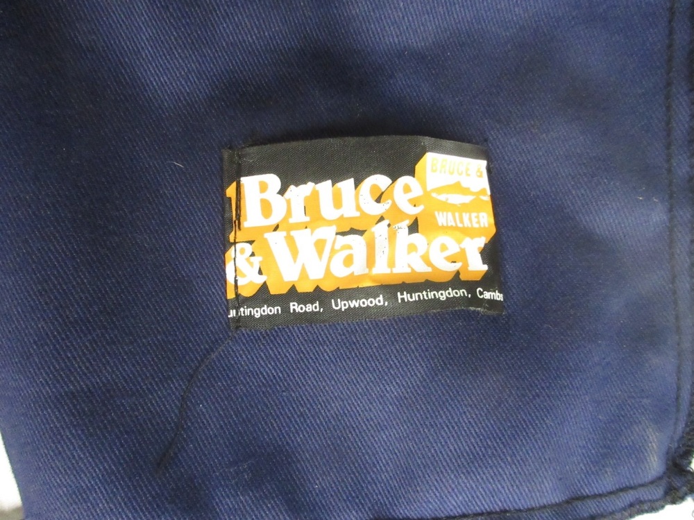 A Bruce & Walker “Expert” carbon Salmon three piece fly rod 15” #9-11 and a Orivs line bag and fly - Image 3 of 3