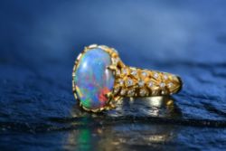 Jewellery, silver, watches, clocks, coins, bijouterie and fine wines & spirts