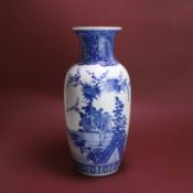 A Chinese porcelain blue and white vase,