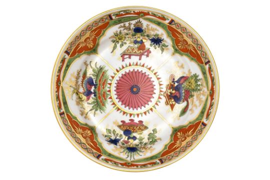 A Set of Ten Chamberlains Worcester Porcelain Dinner Plates, circa 1810, painted in coloured enamels - Image 5 of 13