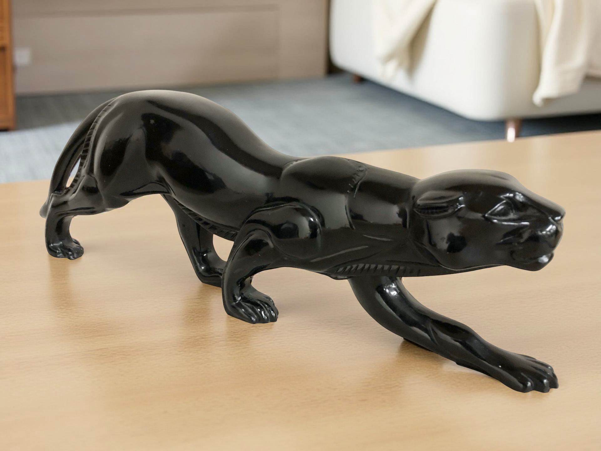 A composition model of a prowling jaguar, length 53 cm.