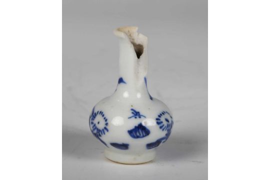 A group of five Chinese blue and white export porcelain miniature 'toy' vases, Kangxi period, - Image 30 of 35