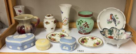 A quantity of miscellaneous vases & trinket boxes including yellow Wedgwood pot
