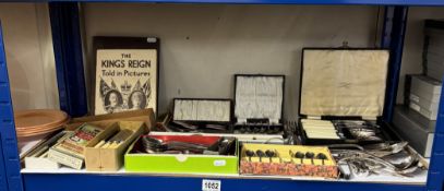 A quantity of cutlery / flatware including cased sets