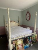 A good four poster bed