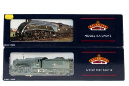 2 Bachmann Branch-Line Model Railways OO Locomotives. (31-550) V2 2-6-2 60800 