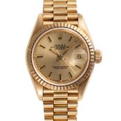 A LADY'S 18K SOLID GOLD ROLEX OYSTER PERPETUAL DATEJUST BRACELET WATCH CIRCA 1984, REF. 69178 WITH