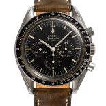 A GENTLEMAN'S SIZE STAINLESS STEEL OMEGA SPEEDMASTER PROFESSIONAL CHRONOGRAPH WRIST WATCH CIRCA