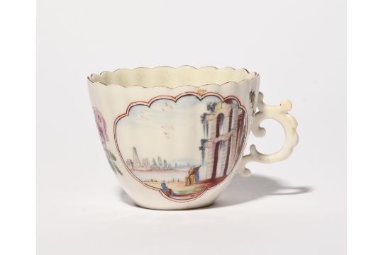 A Chelsea fluted cup, c.1753, painted by Jefferyes Hamett O'Neale with shaped landscape panels of - Image 2 of 5