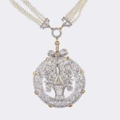 Hochkarätiger Diamant Anhänger an Perlen Collier.