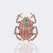 Farbedelstein Brosche 'Skarabäus'.