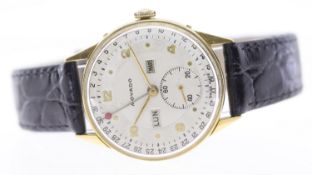 Vintage Movado Triple Calendar 18ct Yellow Gold Circa 1940's