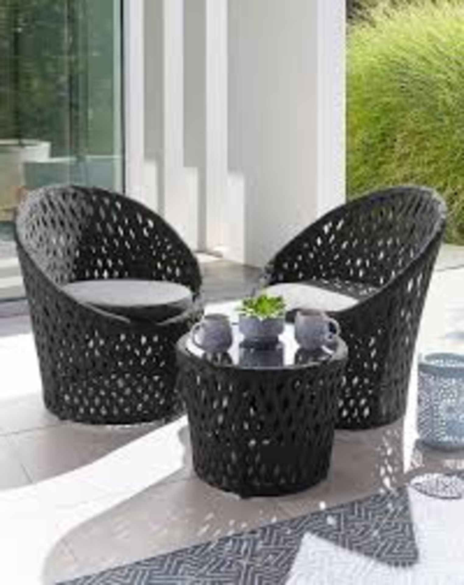 Brand New Santorini Bistro Lounge Set RRP £599. This Santorini Bistro set is complete with 2