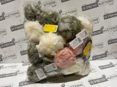 80 X BRAND NEW DOUBLE BASIN BATH FLOWER SPONGES IN VARIOUS COLOURS R5-3