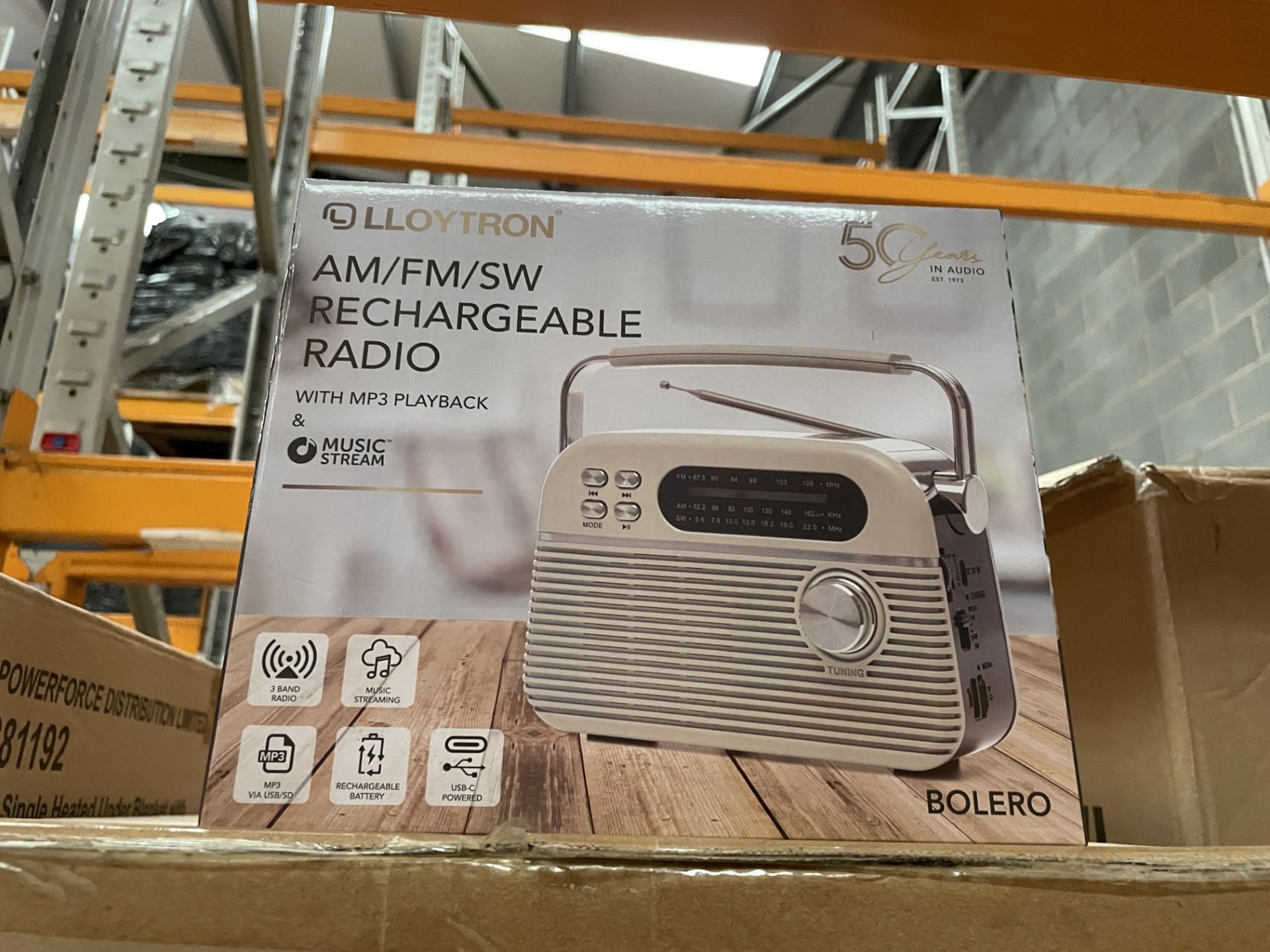 5 X BRAND NEW LLOYTRON AM/FM/SW RECHARGEABLE RADIO WITH MP3 PLAYBACK R29.5