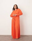 100 X BRAND NEW PIECES OF BRANDED WOMENS CLOTHING IN VARIOUS DESIGNS AND SIZES INCLUDING