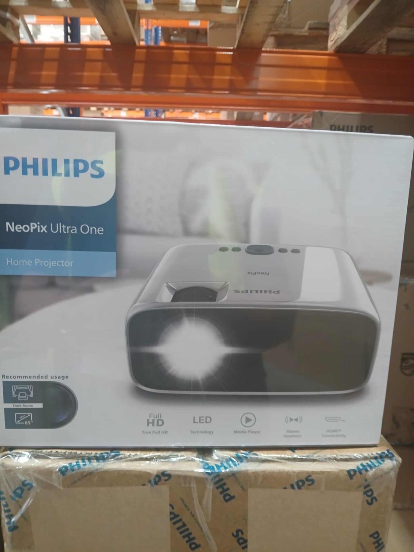 NEW & BOXED PHILIPS NeoPix Ultra 1 Projector - 1080p. RRP £159. (AO). The NeoPix Ultra One amplifies - Image 2 of 3
