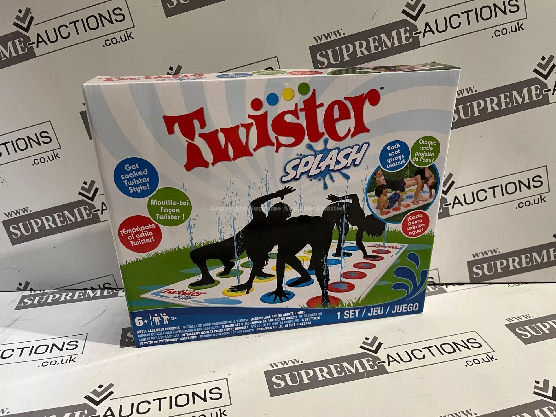 8 X BRAND NEW Hasbro Twister Splash Game 170 X 120CM by WowWee RRP £20 EACH. THE CLASSIC TWISTER
