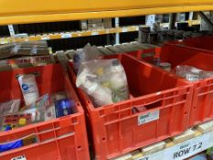 42 PIECE MIXED LOT INCLUDING STABILO PEN SET, WHITEBOARD WIPES, CLEANING PRODUCTS, SPIDER BALLS