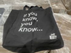 26 X BRAND NEW CULT BEAUTY IF YOU KNOW YOU KNOW LARGE BLACK FASHION TOTE BAGS (LOC: 22.15-AA590)