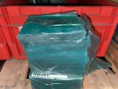 9 X BRAND NEW PACKS OF 100 SIGHT GLASS FOR WELDING HELMETS (LOC: 7.6-BB50)