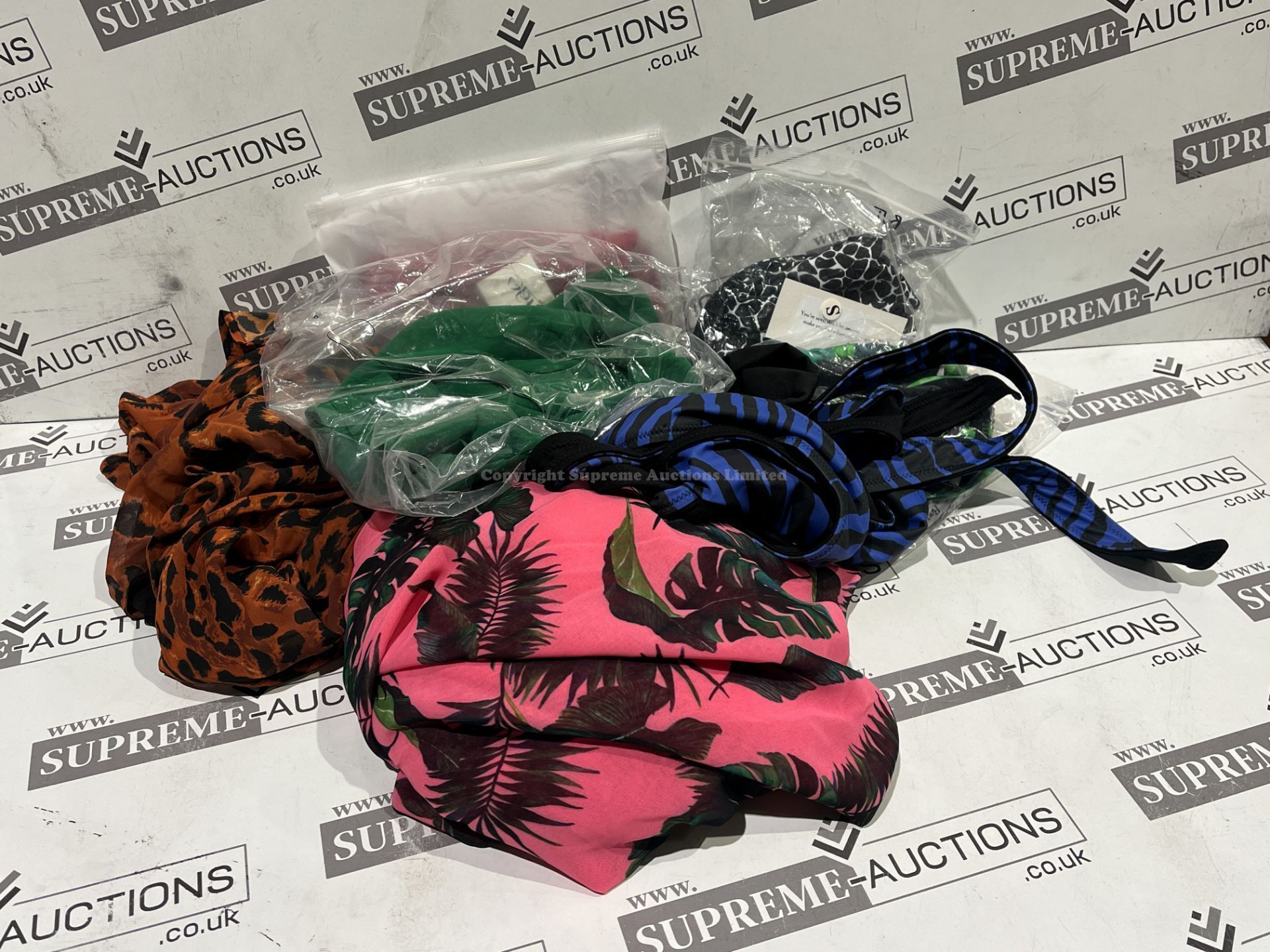 35 PIECE ASSORTED TWO RAE PREMIUM SWIMWEAR LOT IN VARIOUS DESIGNS AND SIZES R5.2