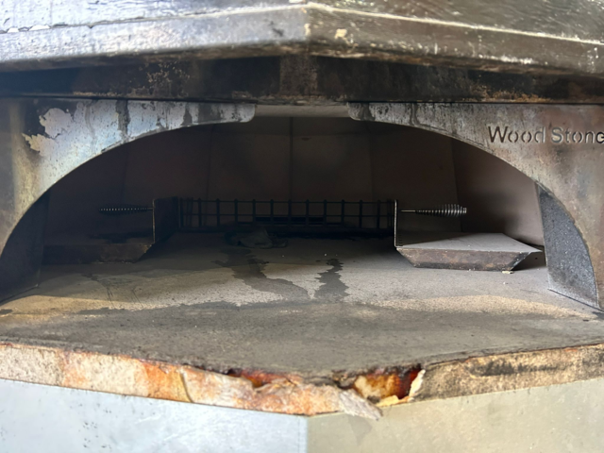 The Wood Stone MT. Adams WS-MS-5-W Bakery Pizza Bread stone hearth Wood Oven is a floor model deck - Image 3 of 8