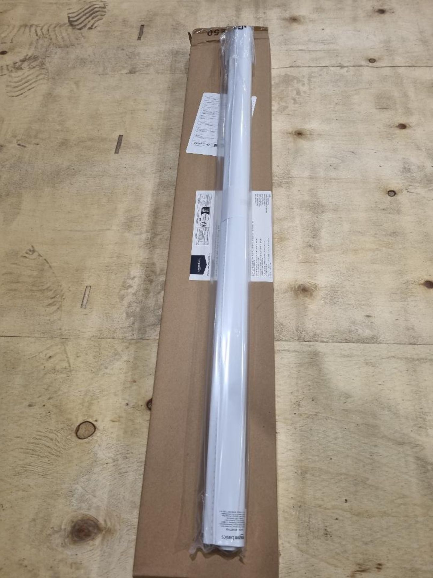 36 X NEW & BOXED AMAZON WHITE THERMAL ROLLER BLACKOUT BLIND 86CM X 150CM (LOC: 21.11 (RB)-2022250)