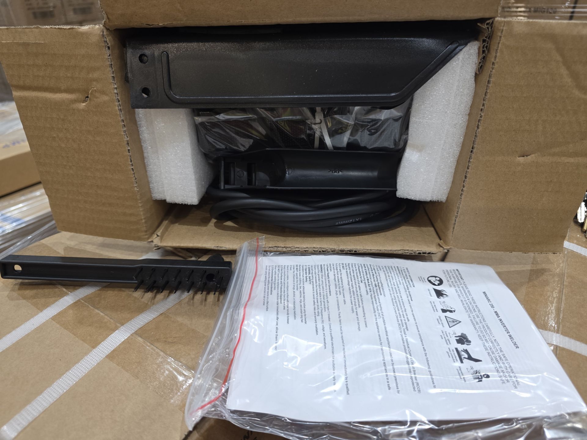 2 x New & Boxed Handuro ARC Welder 100AMP 60% Duty Cycle IGBT Inverter Anti Stick LCD Display. ( - Image 9 of 9