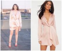 500 PIECE MIXED LOT OF ASSORTED WOMENS CLOTHING FROM POPULAR ONLINE BRANDS WHICH MAY CONTAIN