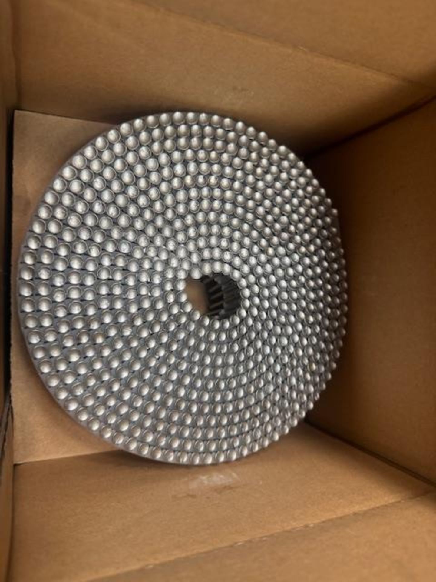 PALLET TO CONTAIN 24 X BRAND NEW BOXES OF 7200 MAX FAP50V9 H/CAL CUP/HD6.5 NAILS RRP £83 PER BOX DB - Image 2 of 4