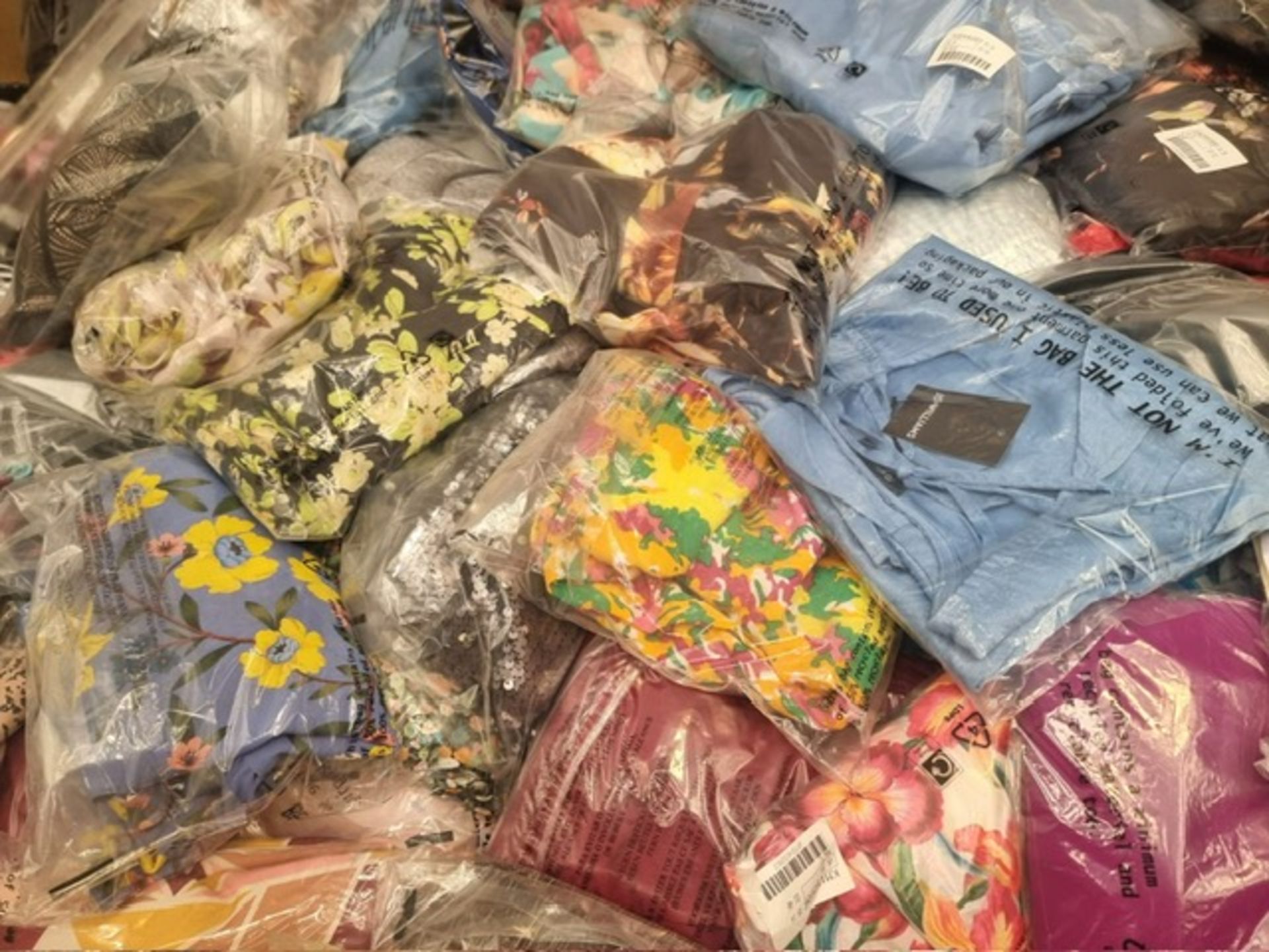 Trade Lot 100 x New & Packaged Mixed Items from A Major UK Retailer. May include: Jeans, Dresses, - Image 15 of 49