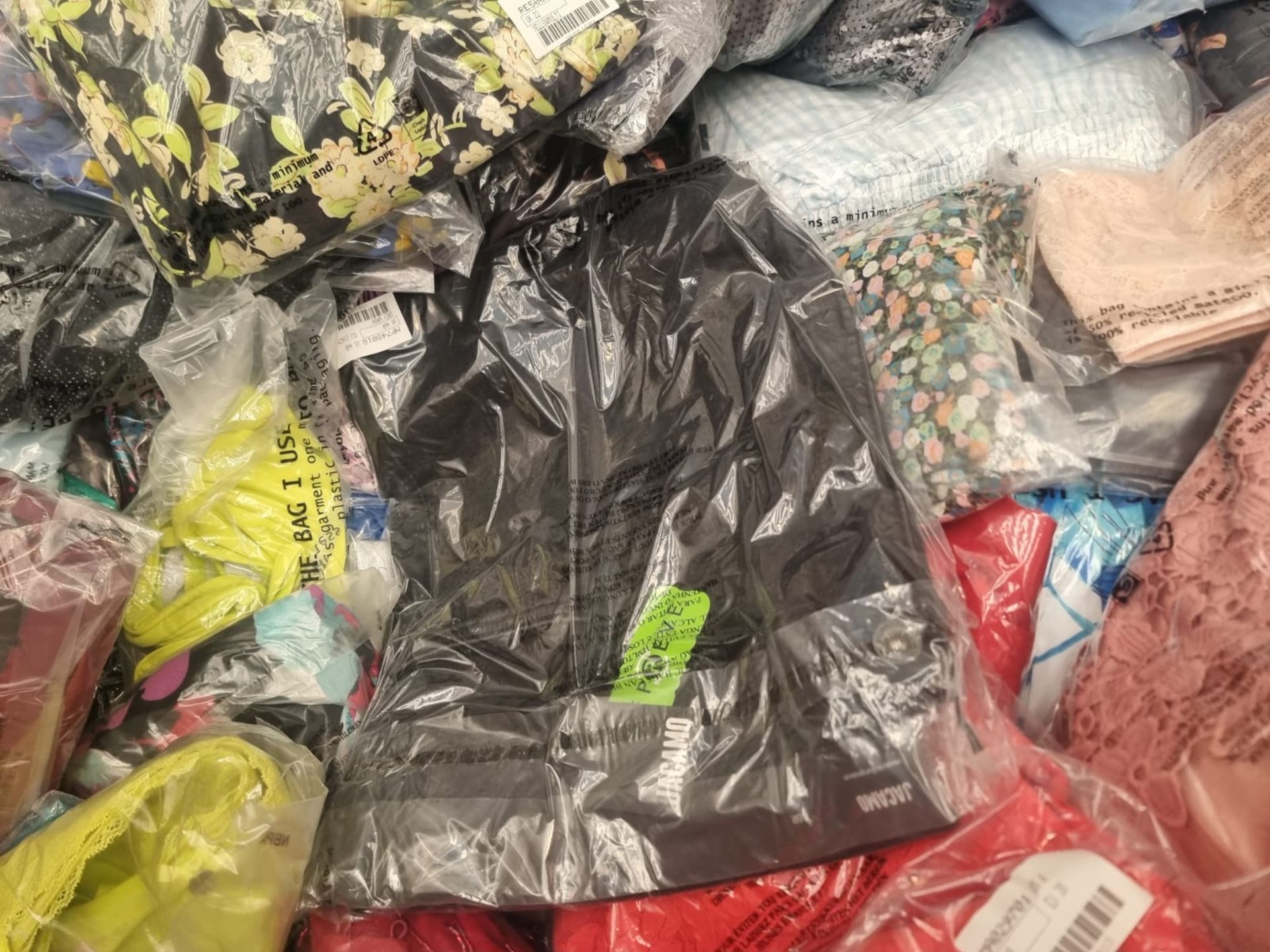 Trade Lot 100 x New & Packaged Mixed Items from A Major UK Retailer. May include: Jeans, Dresses, - Image 18 of 49