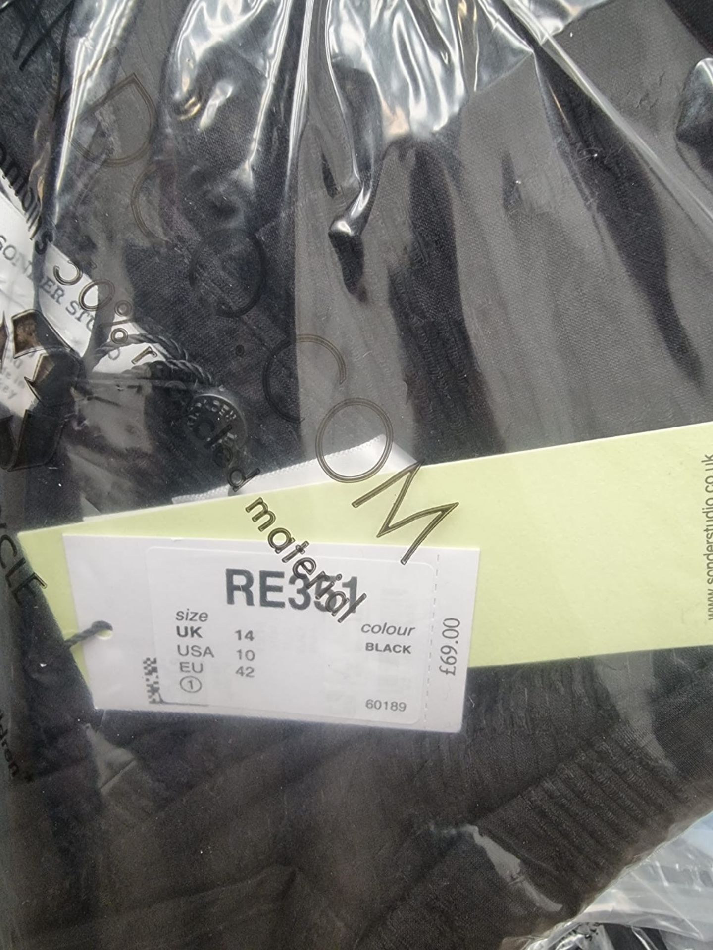 Trade Lot 100 x New & Packaged Mixed Items from A Major UK Retailer. May include: Jeans, Dresses, - Image 32 of 49