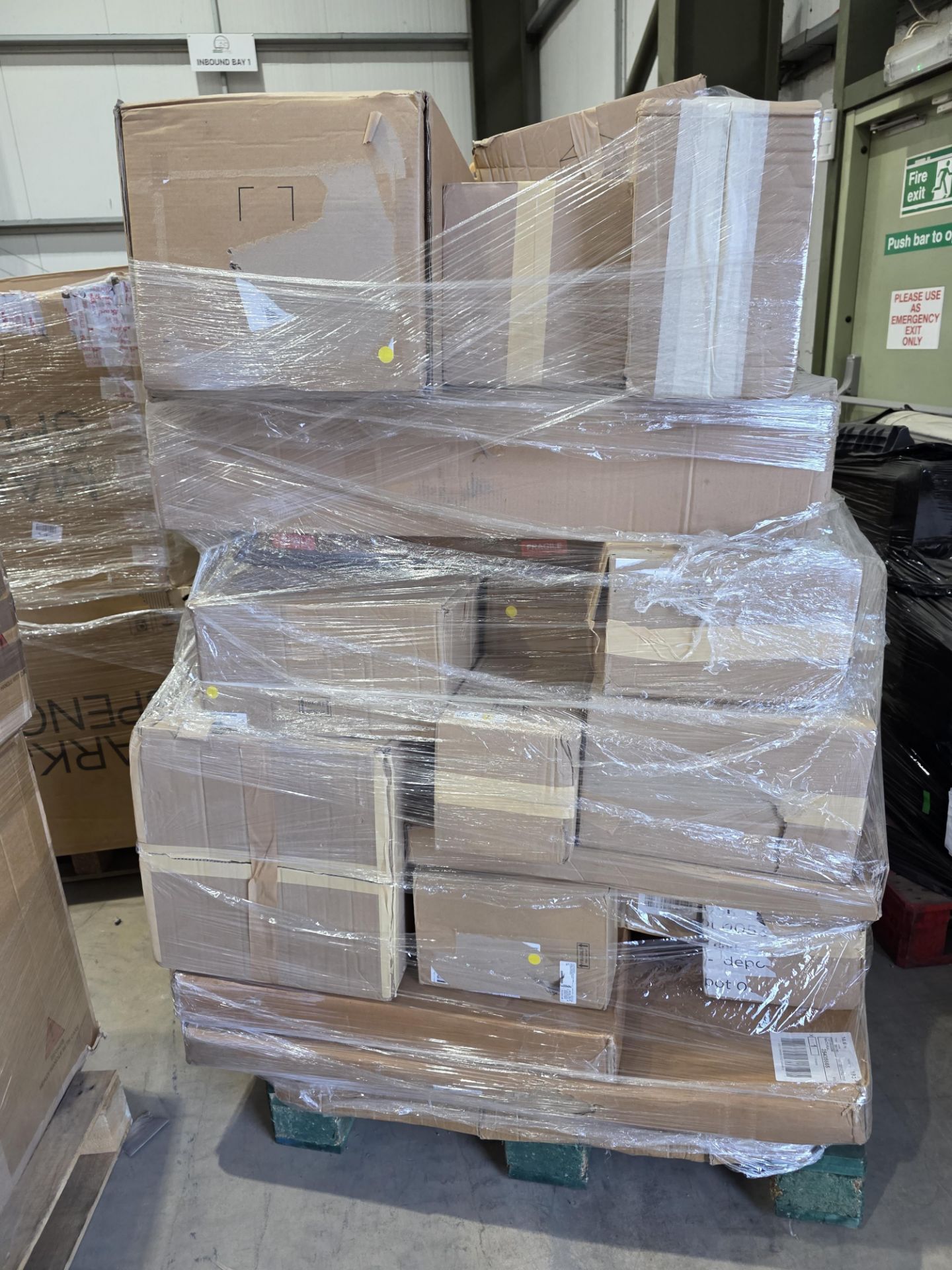 Mixed Unchecked Pallet – Direct from Marks & Spencer. Excellent Resale Opportunity – Top Branded - Image 39 of 53